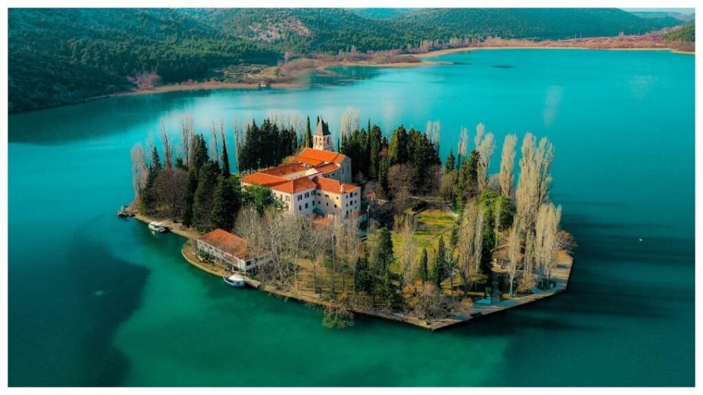 otok Visovac - lovemycroatia